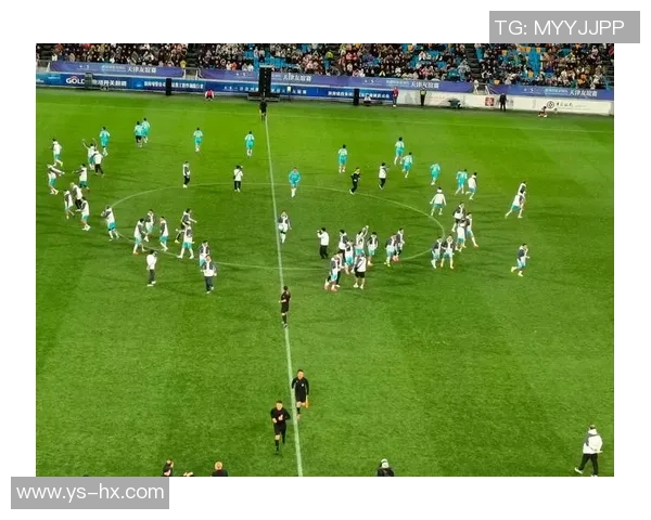 足球明星壁纸手机精选让你随时随地感受球场激情与偶像魅力